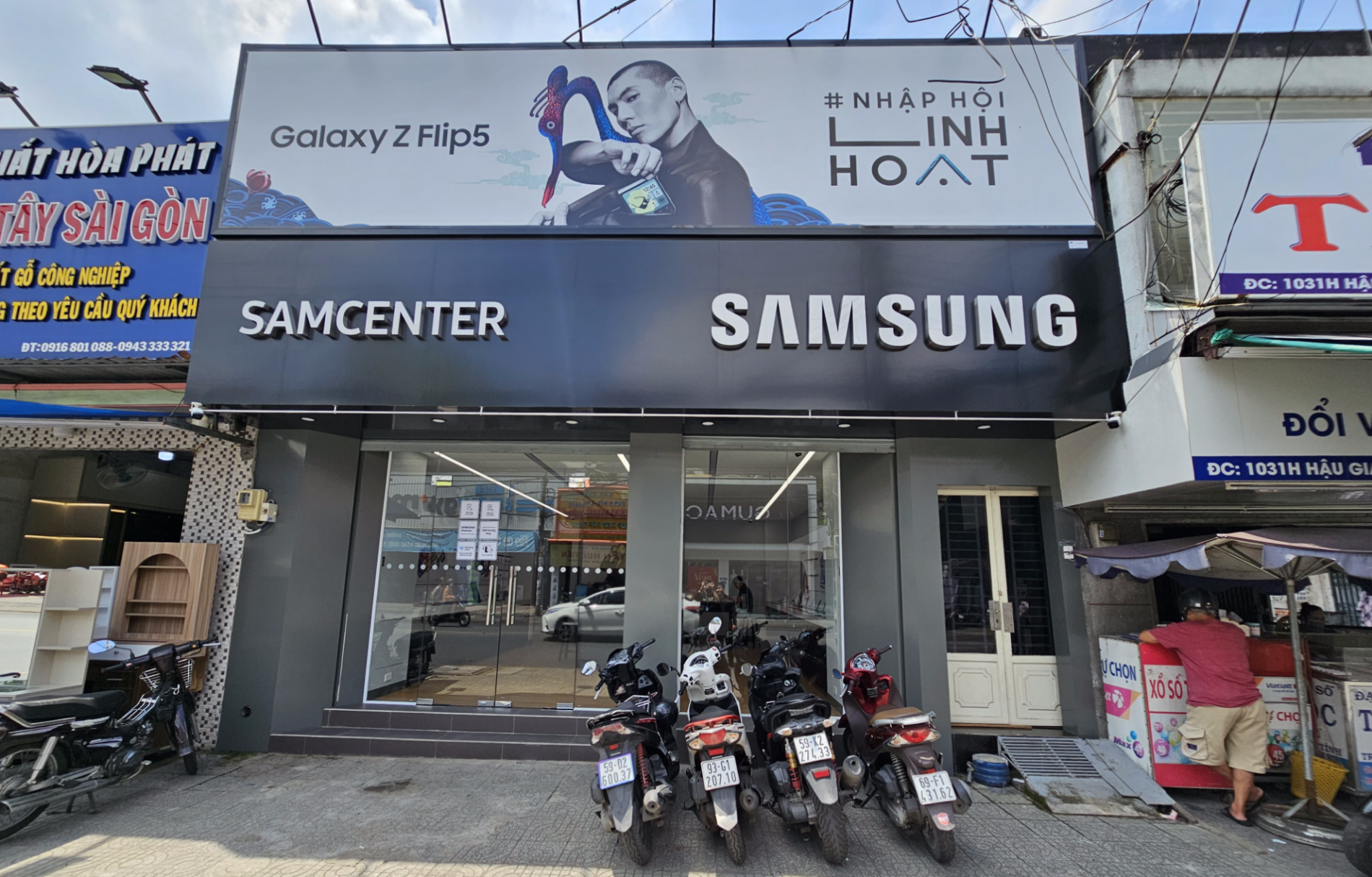 Hình ảnh cho danh mục SamCenter Chính Thức Mở Cửa Store Mới - Tặng Deal Siêu Hời Duy Nhất Trong Tháng 9 
