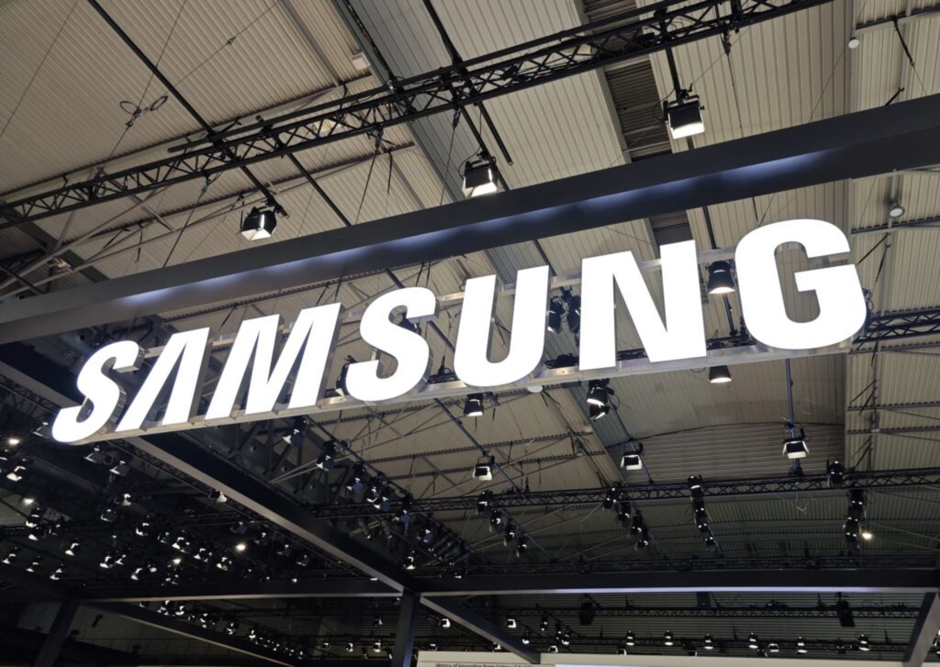 Hình ảnh cho danh mục Samsung Sẽ Ra Mắt Ốp Lưng Từ Tính Cho Galaxy S25